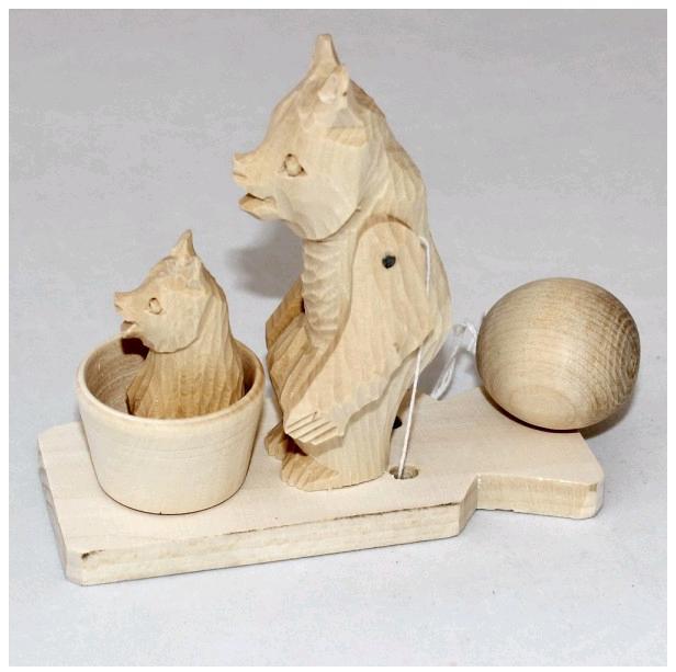 "Медведица моет медвежат"  Богородская игрушка